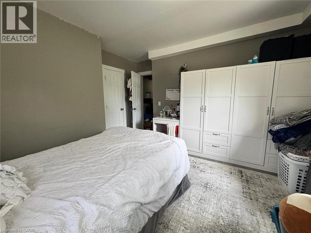 328 Centre Street S, Oshawa, Ontario L1H 4B5 - Photo 3 - 40752978