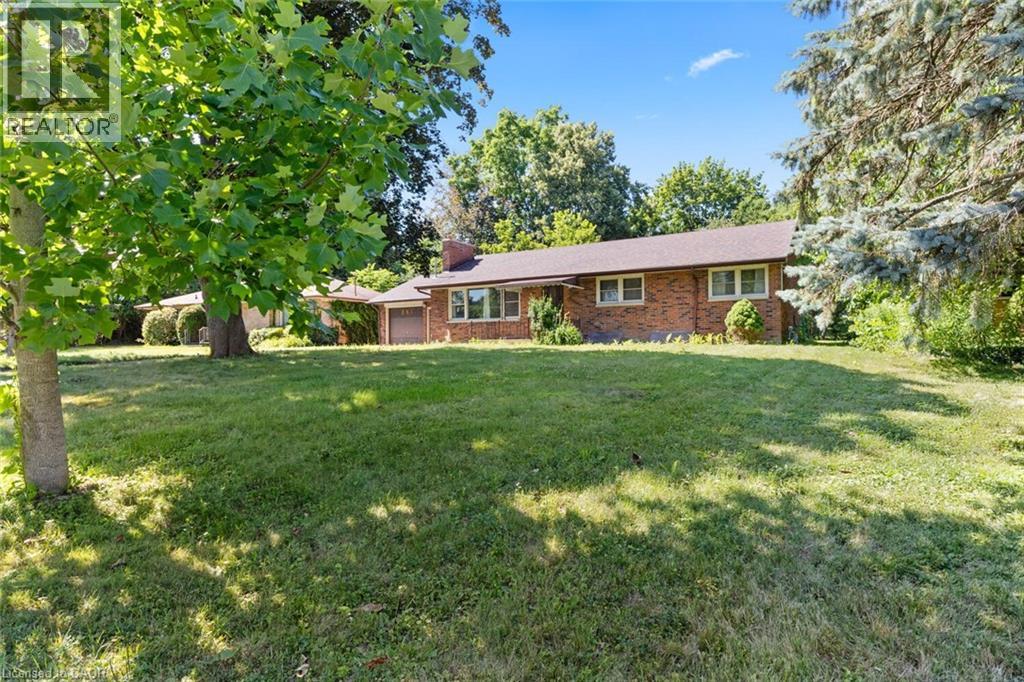 Photo 3 of 37 for 291 Neville Drive