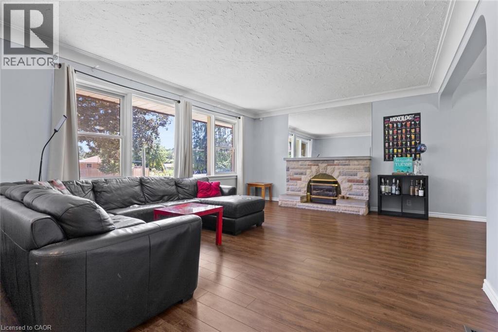 Photo 6 of 37 for 291 Neville Drive