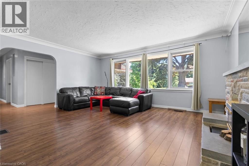 Photo 7 of 37 for 291 Neville Drive