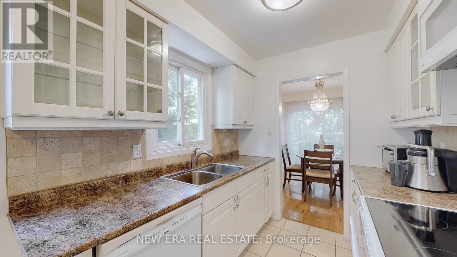 7227 Joliette Crescent, Mississauga, Ontario  L5N 1Z2 - Photo 22 - W12352551