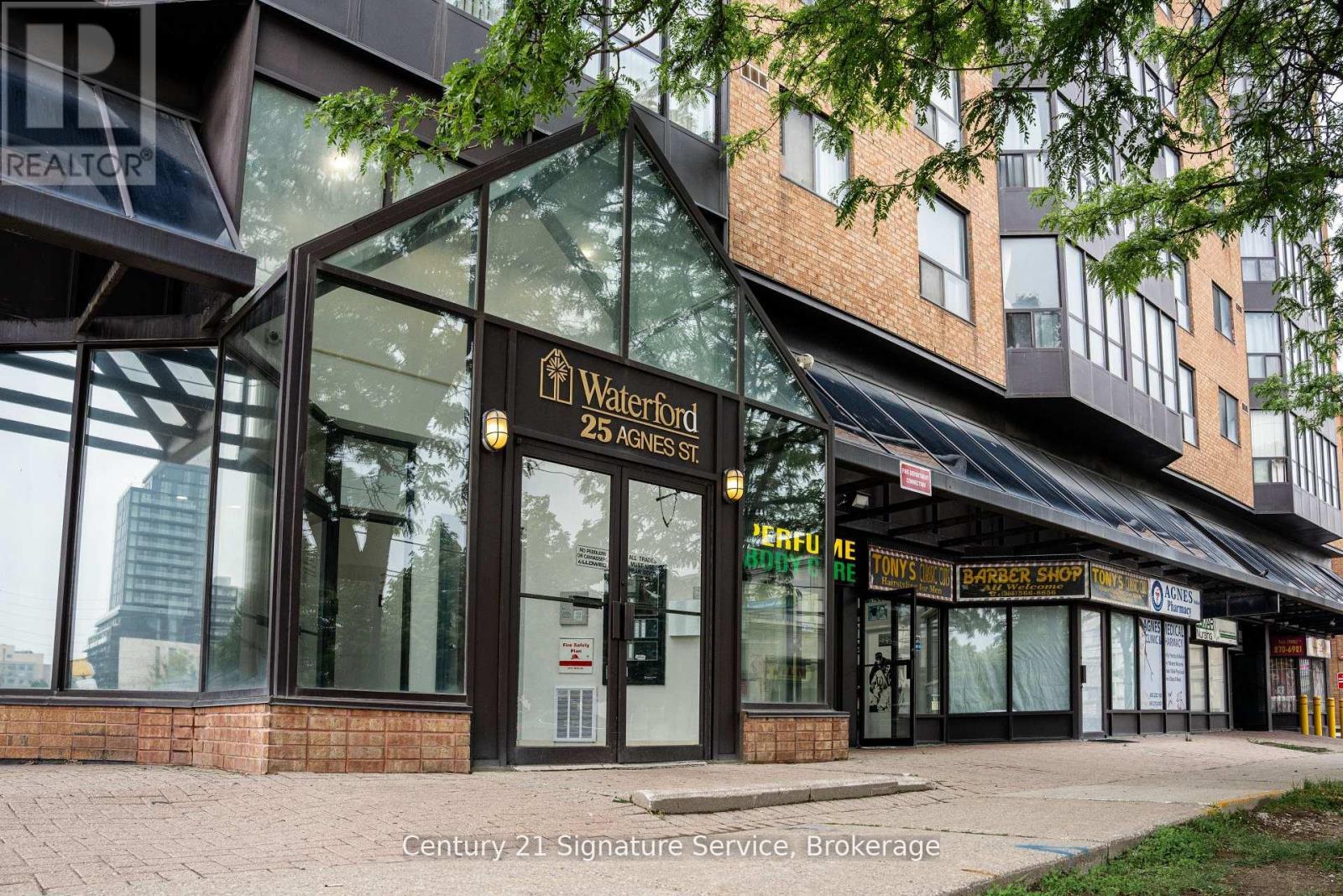 504 - 25 Agnes Street, Mississauga, Ontario L5B 3X7 - Photo 2 - W12352620