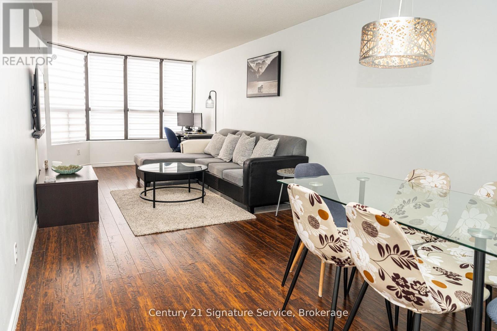 504 - 25 Agnes Street, Mississauga, Ontario L5B 3X7 - Photo 6 - W12352620