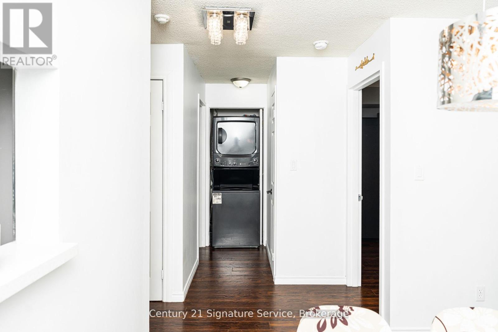 504 - 25 Agnes Street, Mississauga, Ontario L5B 3X7 - Photo 8 - W12352620