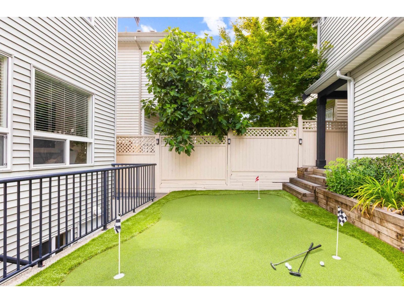 19409 67a Avenue, Surrey, British Columbia  V4N 5T4 - Photo 11 - R3038121