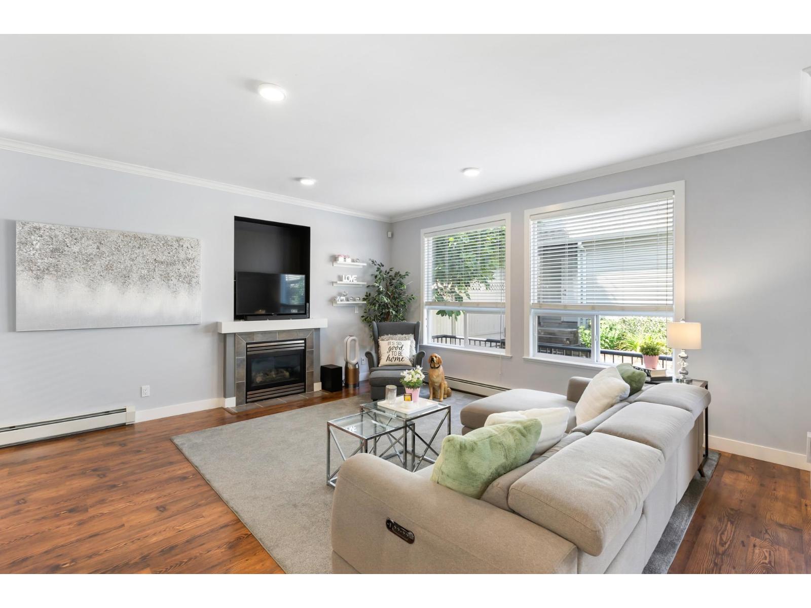 19409 67a Avenue, Surrey, British Columbia  V4N 5T4 - Photo 3 - R3038121