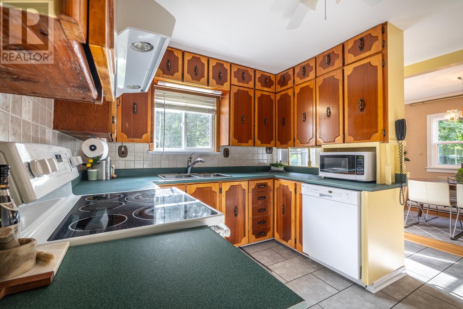 18 Bridge Road, Torbay, Newfoundland & Labrador  A1A 1K1 - Photo 6 - 1289396
