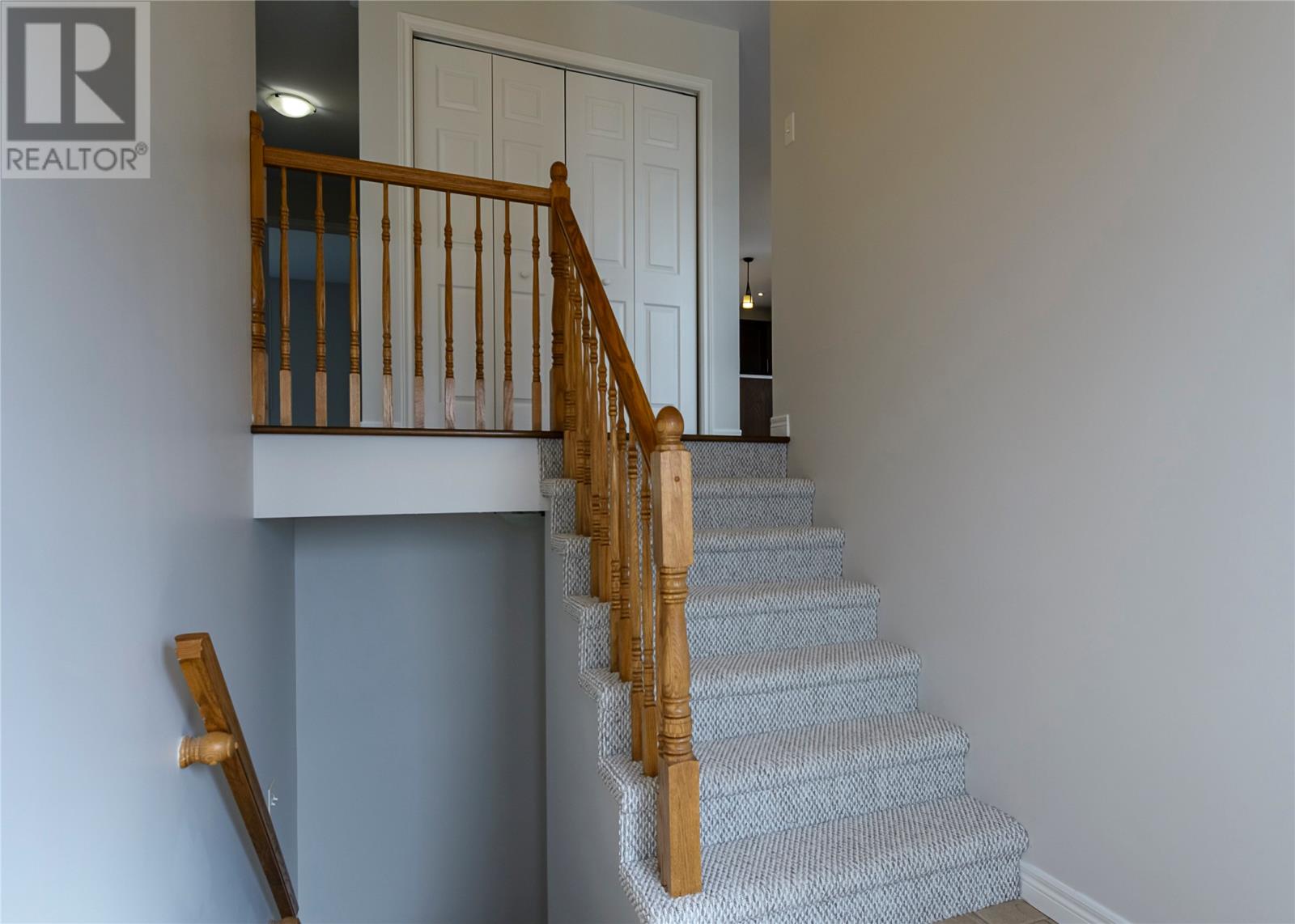Property at 33 Nautilus Street image 4