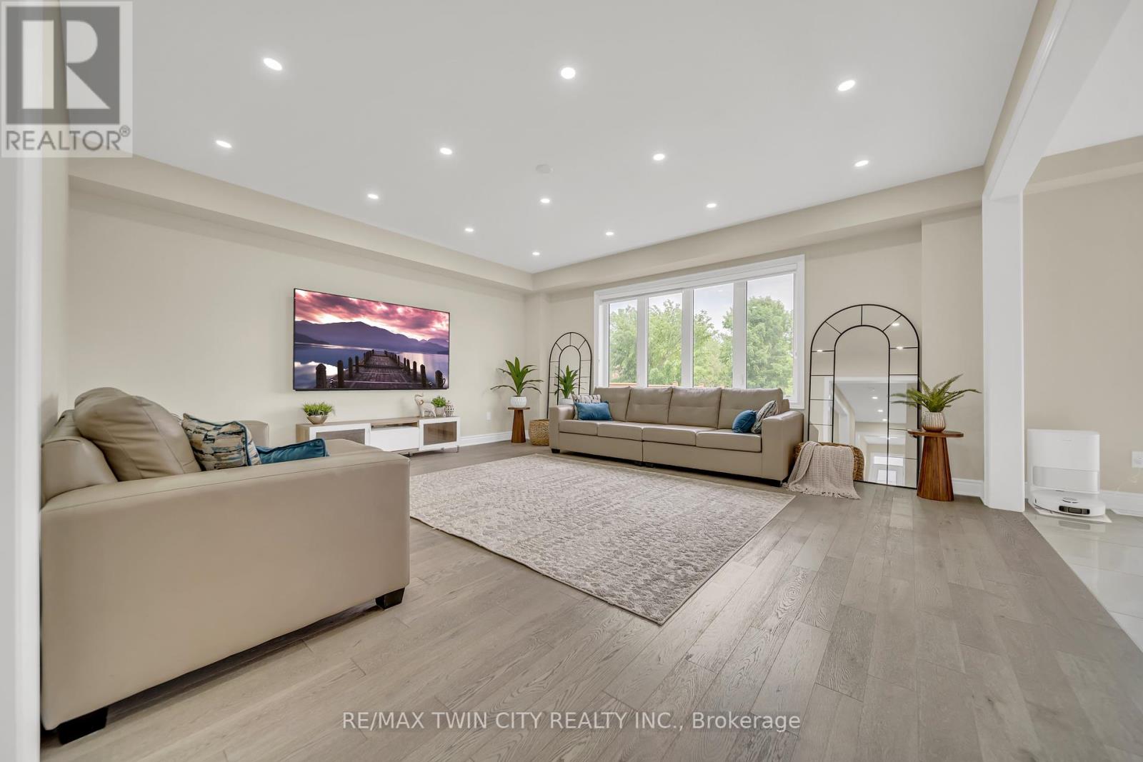 Property at 35 SANTO COURT image 3