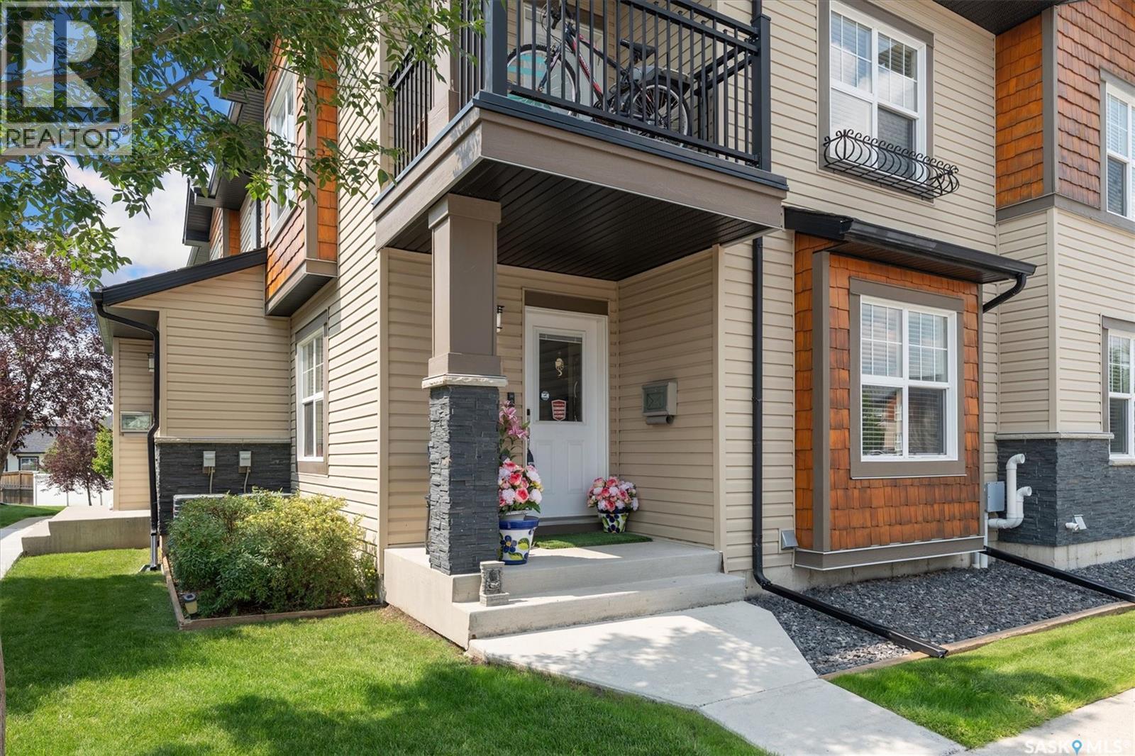 203 1015 Patrick Crescent, Saskatoon, Saskatchewan  S7W 0M1 - Photo 1 - SK015991
