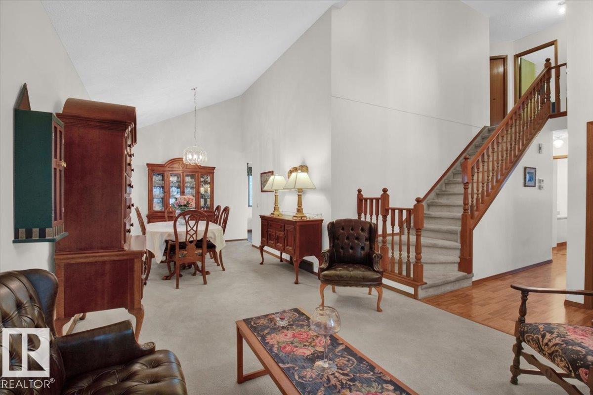 Property at 84 DEANE CR image 1