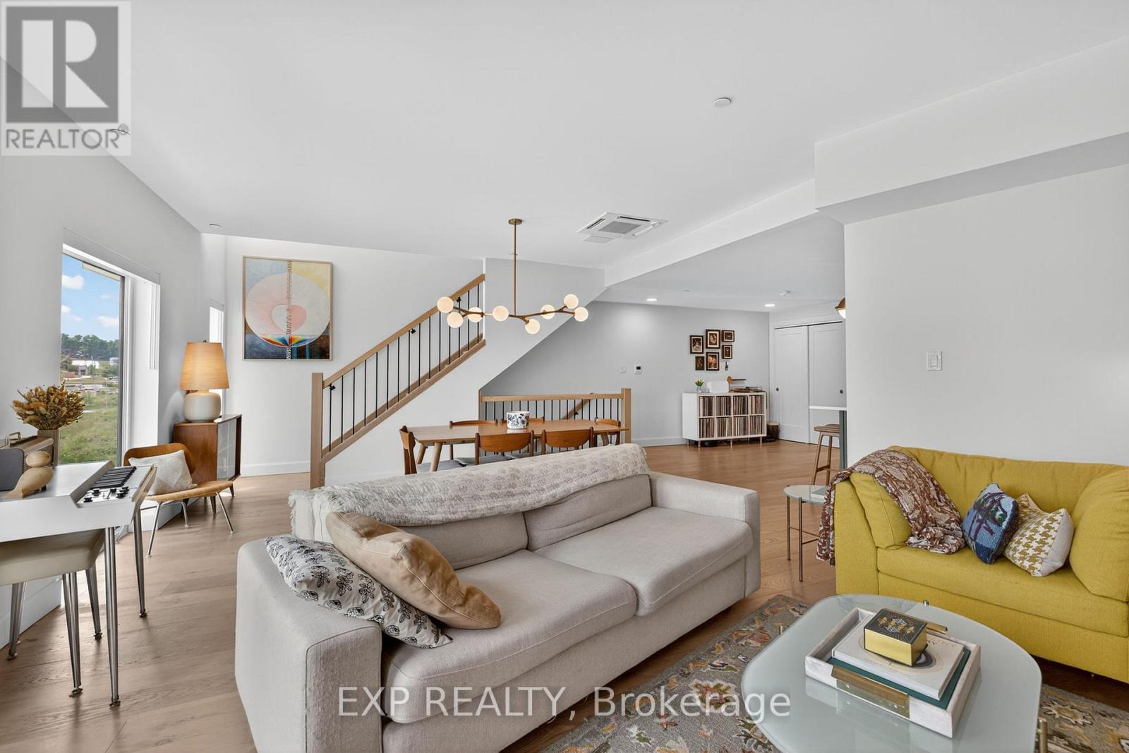 A112 - 2062 Lumen Drive, Middlesex, Ontario  N6A 5B5 - Photo 7 - X12352764