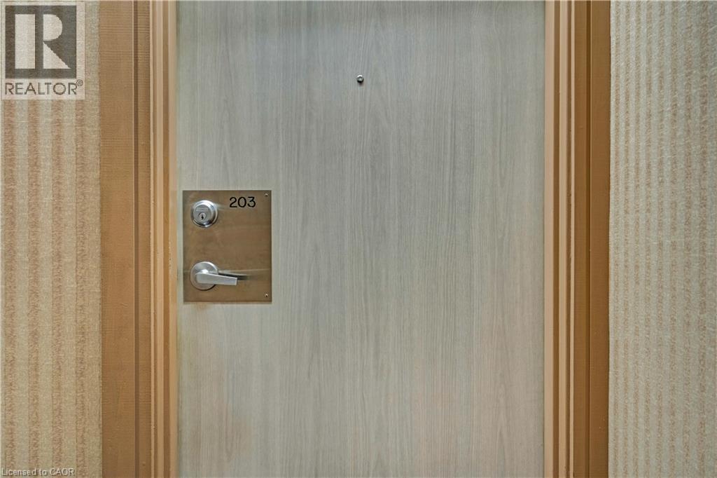 3605 Kariya Drive Unit# 203, Mississauga, Ontario L5B 3J4 - Photo 4 - 40755455