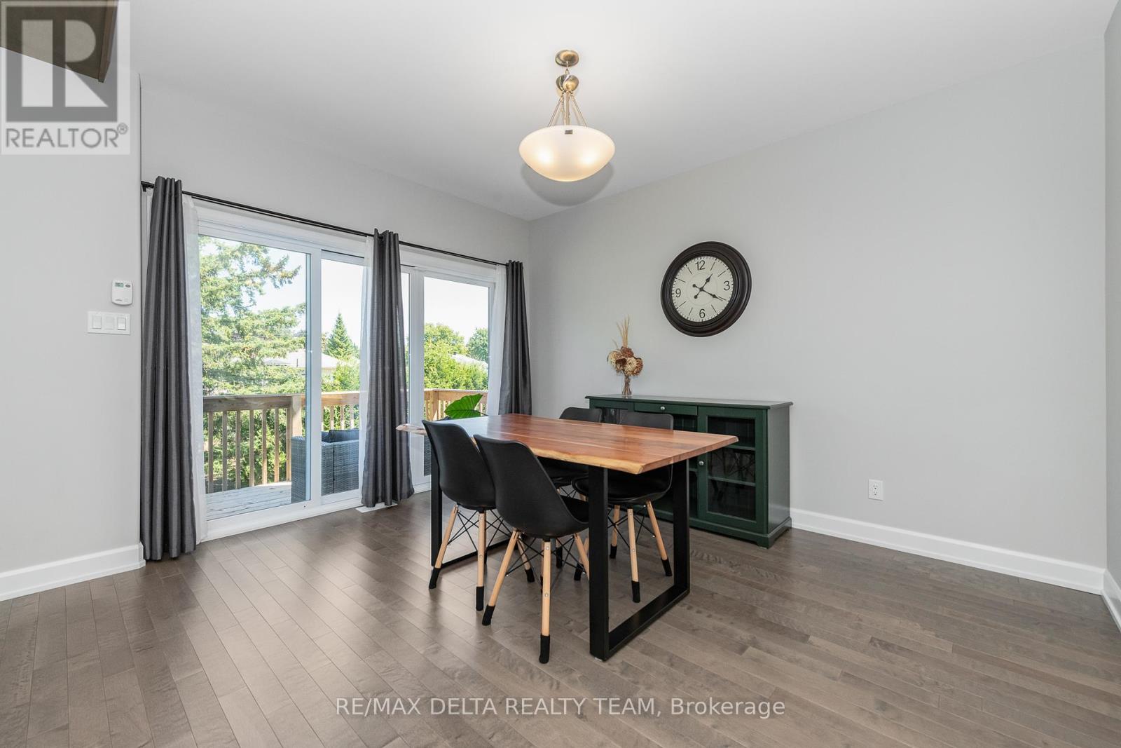 688 Geneva Crescent, Russell, Ontario  K0A 1W0 - Photo 16 - X12352721
