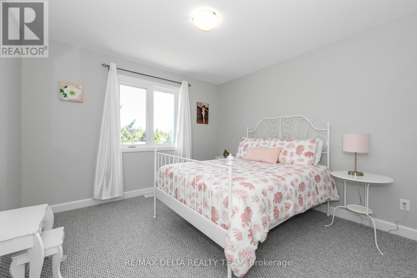 688 Geneva Crescent, Russell, Ontario  K0A 1W0 - Photo 31 - X12352721