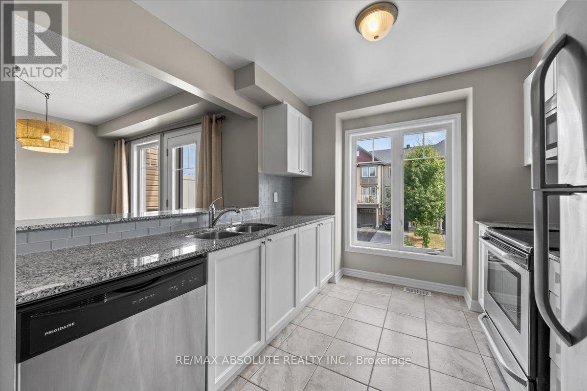 415 Rosingdale Street, Ottawa, Ontario  K2R 1G9 - Photo 11 - X12352729