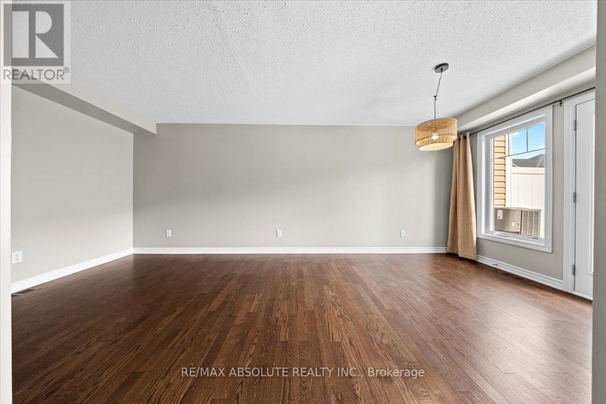 415 Rosingdale Street, Ottawa, Ontario  K2R 1G9 - Photo 7 - X12352729
