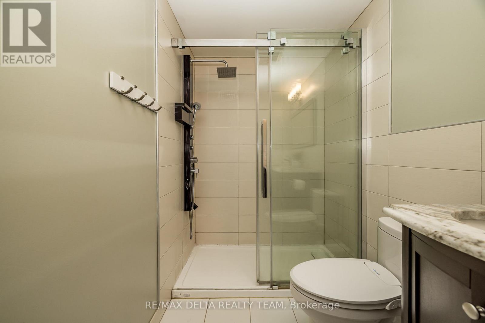 218 Enclave Walk, Ottawa, Ontario  K1W 0J4 - Photo 25 - X12352828
