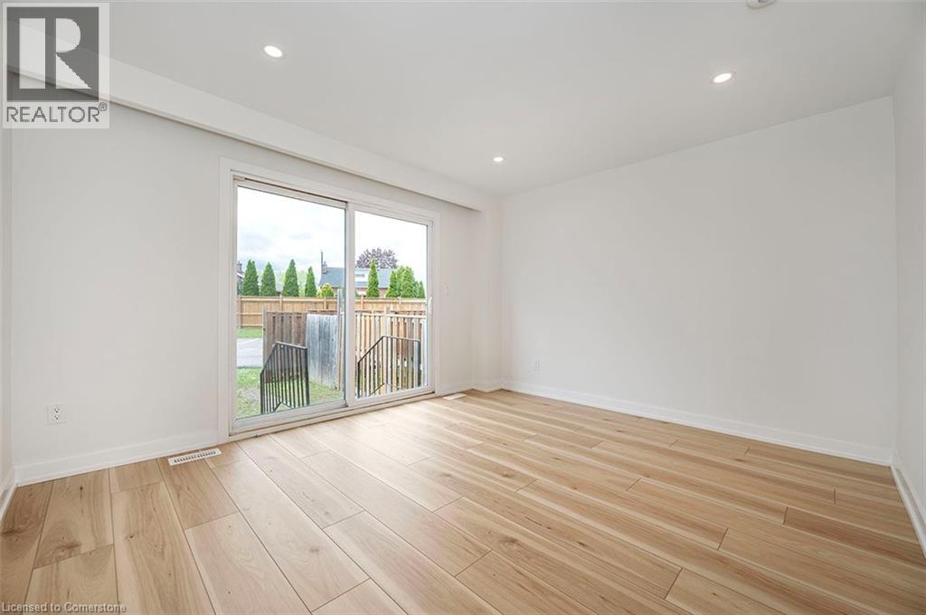 81 Woodman Drive N, Hamilton, Ontario L8H 2M5 - Photo 5 - 40756410