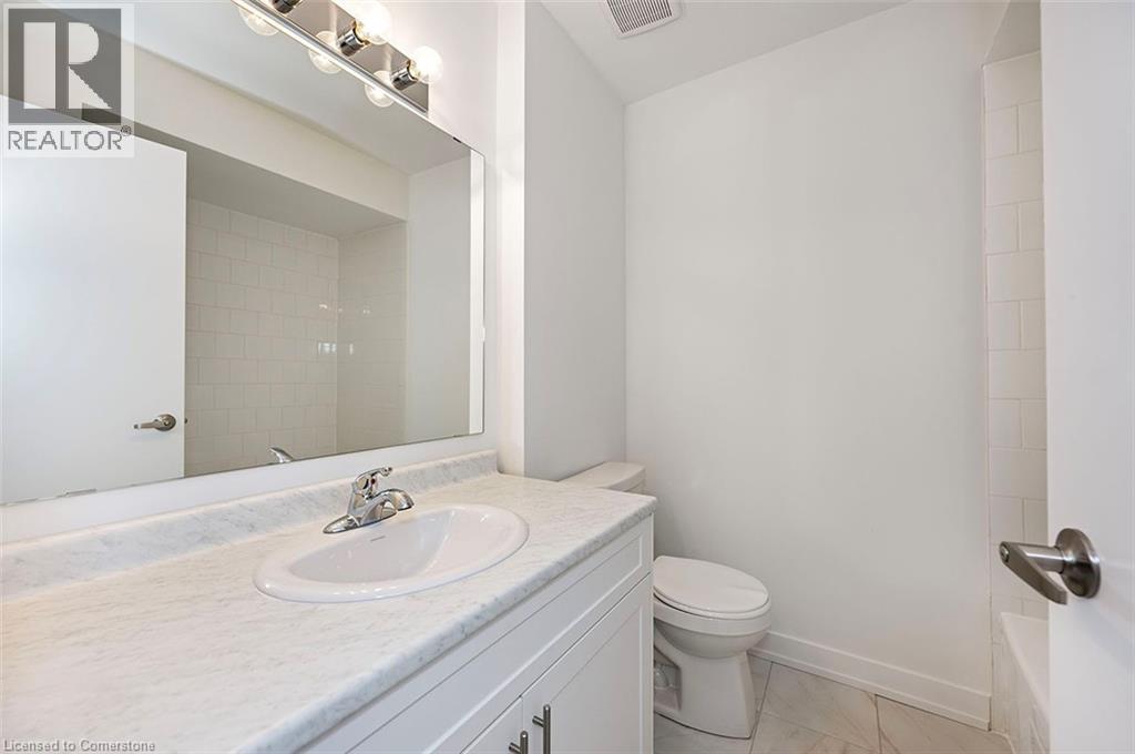 81 Woodman Drive N, Hamilton, Ontario L8H 2M5 - Photo 10 - 40756410