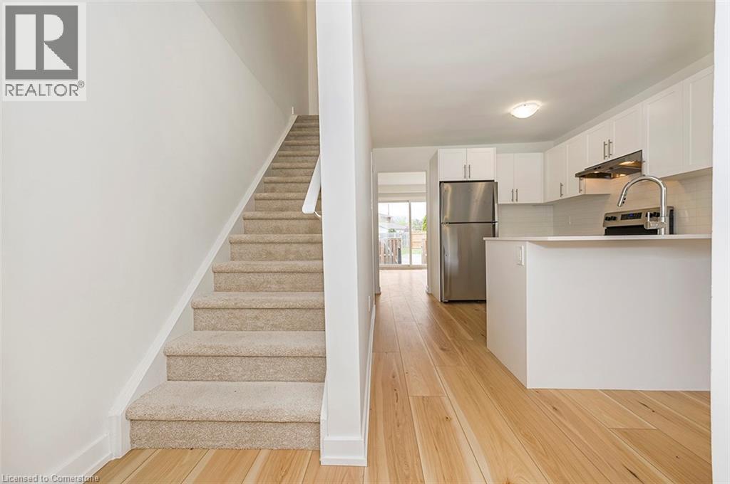 81 Woodman Drive N, Hamilton, Ontario L8H 2M5 - Photo 9 - 40756410