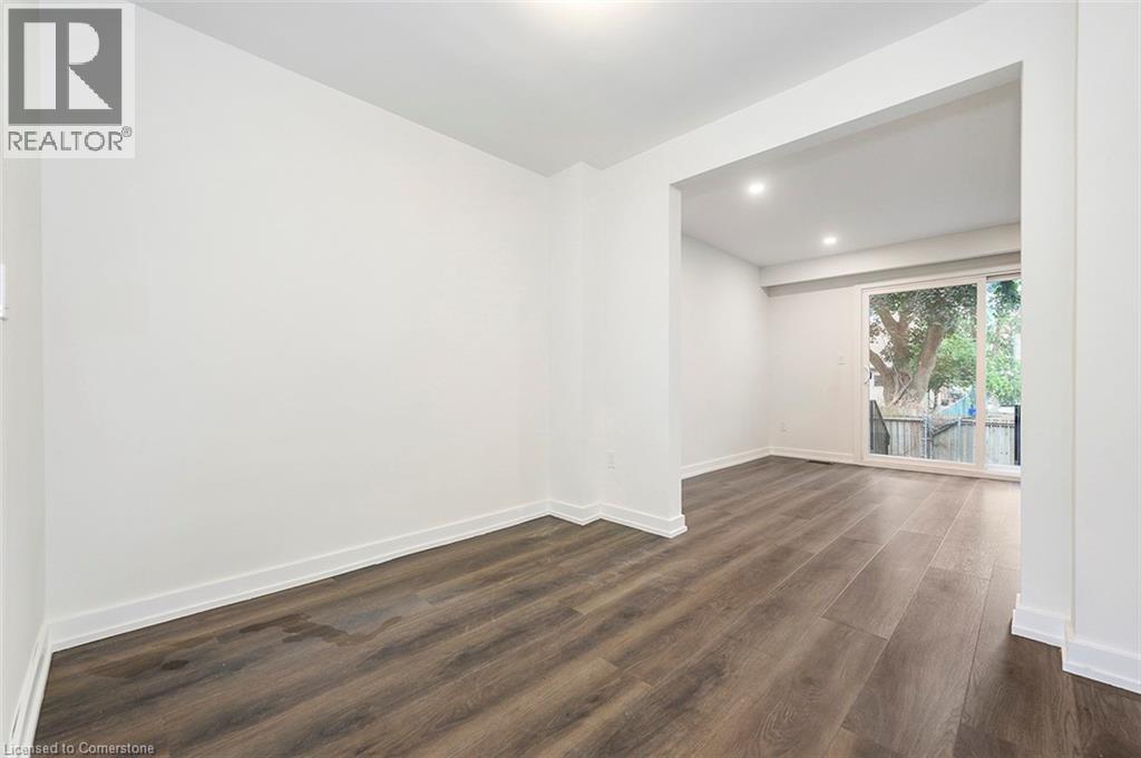 28 Woodman Drive N, Hamilton, Ontario L8H 2M5 - Photo 10 - 40756417