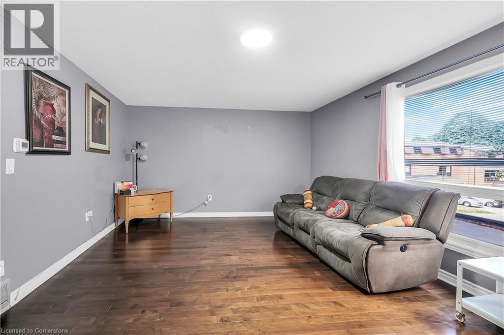 444 Stone Church Road, Hamilton, Ontario  L9B 1R1 - Photo 15 - 40756530