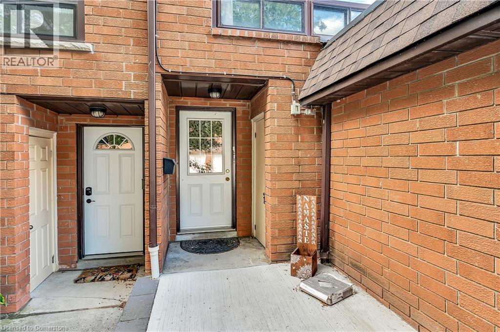 444 Stone Church Road, Hamilton, Ontario  L9B 1R1 - Photo 4 - 40756530