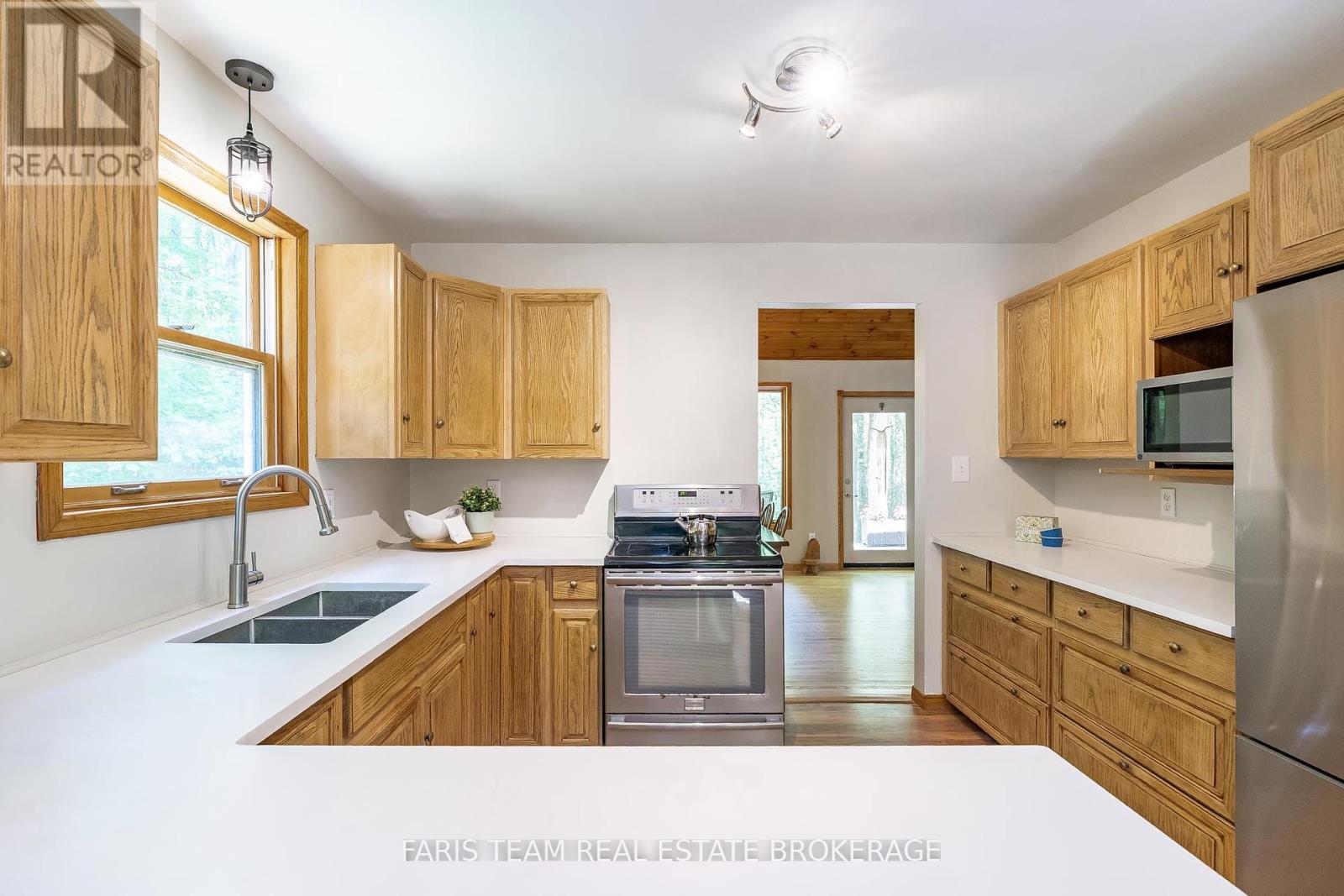 4094 Granny White Side Road, Tay, Ontario  L0K 2A0 - Photo 6 - S12352560