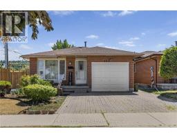 102 JUNIPER Drive, Hamilton, Ontario
