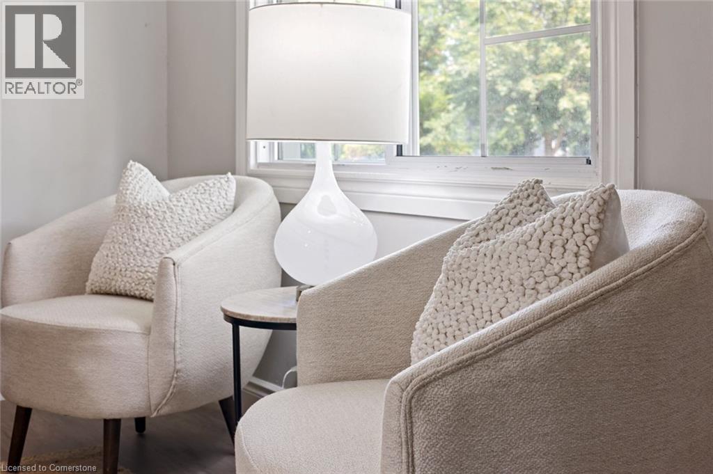 Photo 10 of 36 for 117 Stuart Street