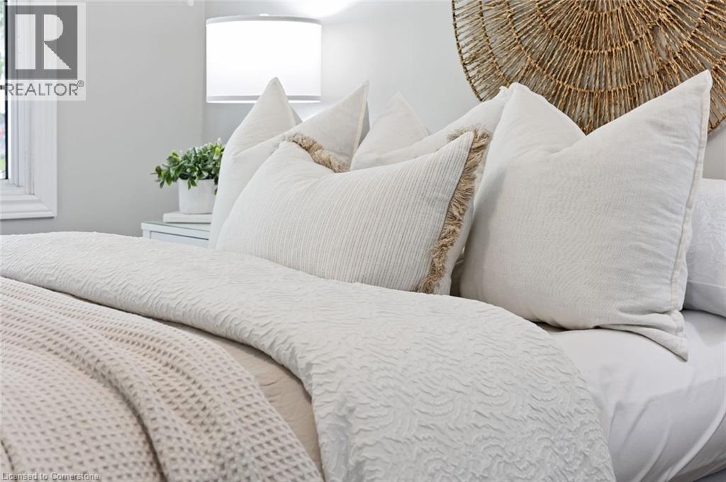 Photo 27 of 36 for 117 Stuart Street