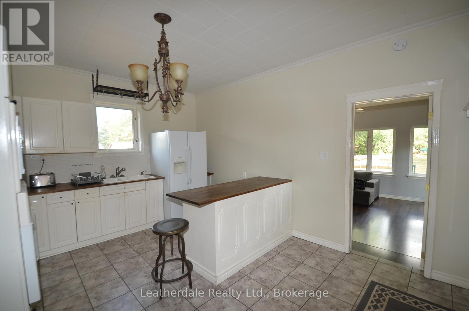 2347 Highway 12 Highway, Ramara, Ontario L0K 1B0 - Photo 9 - S12352815