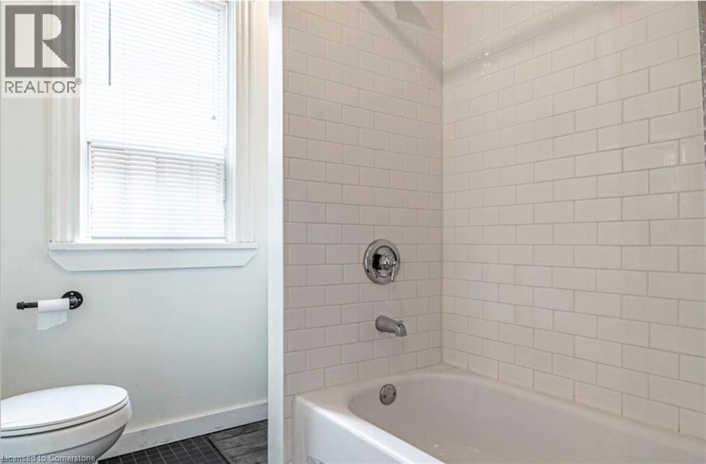 15 Caroline Street N, Hamilton, Ontario  L8R 2R5 - Photo 10 - 40759986