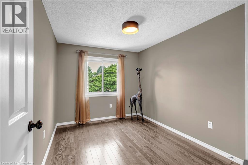 302 Wilkes Court Unit# 24, Aurora, Ontario  L4G 6G6 - Photo 20 - 40760500