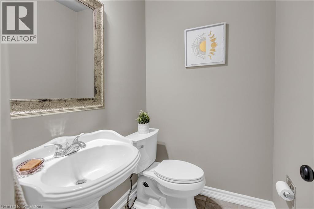 302 Wilkes Court Unit# 24, Aurora, Ontario  L4G 6G6 - Photo 12 - 40760500