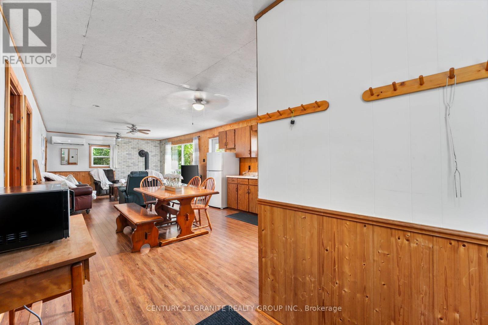 920 Papineau Lake Road, Hastings Highlands, Ontario  K0L 2R0 - Photo 6 - X12352716