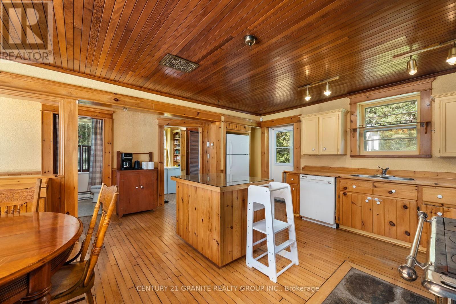 400 Old 127, South Algonquin, Ontario  K0J 2M0 - Photo 10 - X12352724