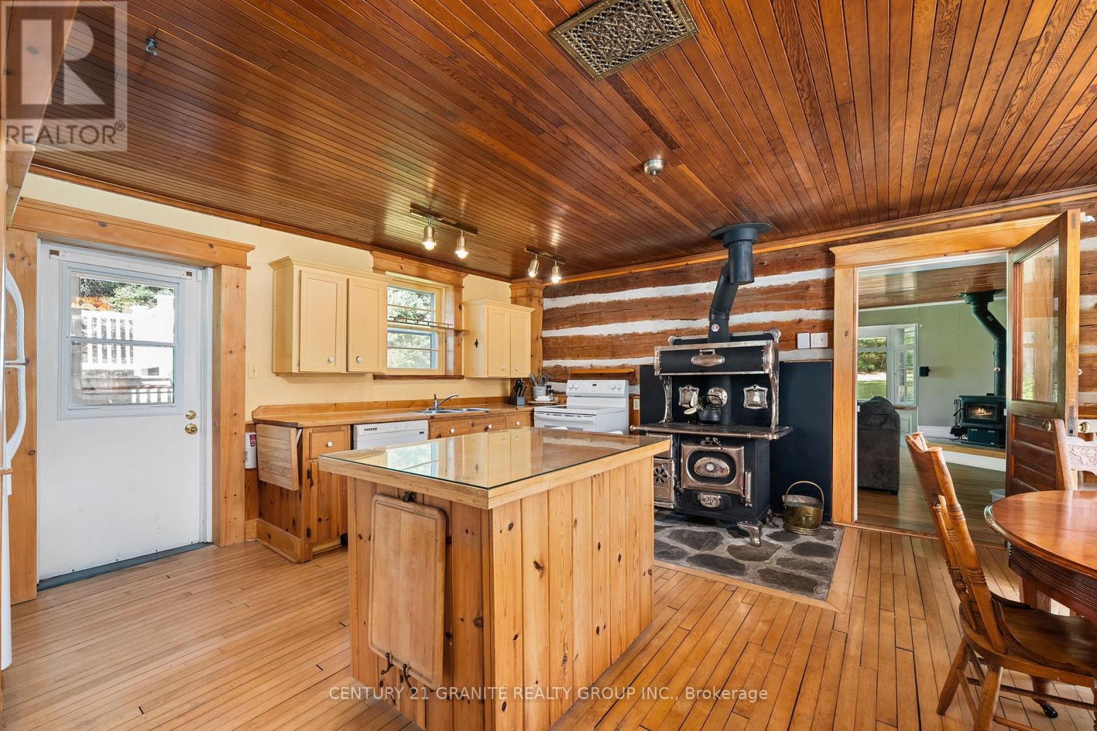 400 Old 127, South Algonquin, Ontario  K0J 2M0 - Photo 12 - X12352724