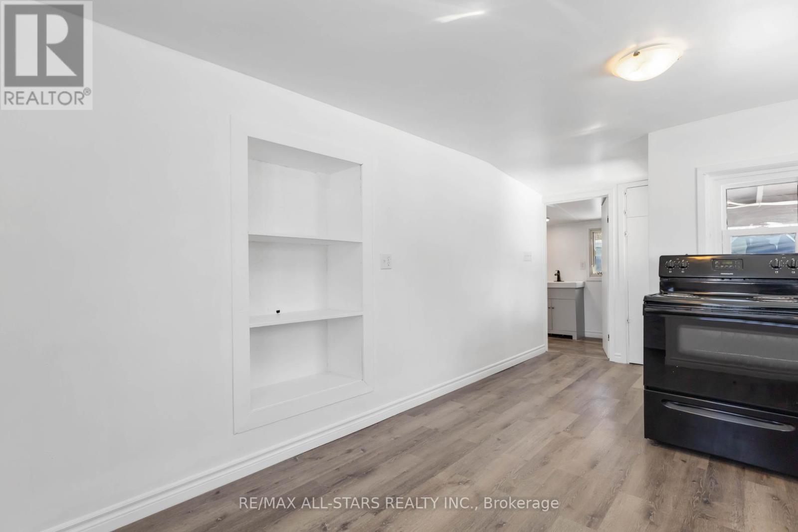 67 Murray Street, Kawartha Lakes, Ontario  K0M 1N0 - Photo 10 - X12352769