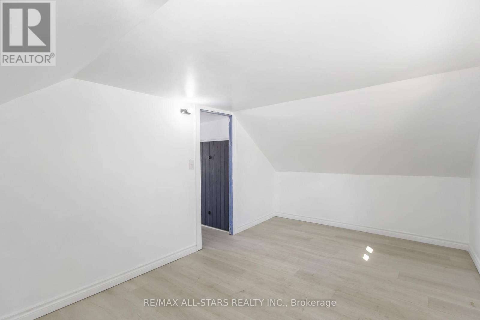 67 Murray Street, Kawartha Lakes, Ontario  K0M 1N0 - Photo 23 - X12352769