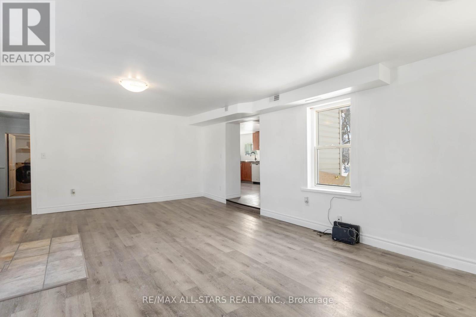 67 Murray Street, Kawartha Lakes, Ontario  K0M 1N0 - Photo 5 - X12352769