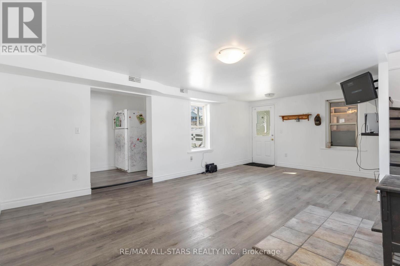 67 Murray Street, Kawartha Lakes, Ontario  K0M 1N0 - Photo 6 - X12352769