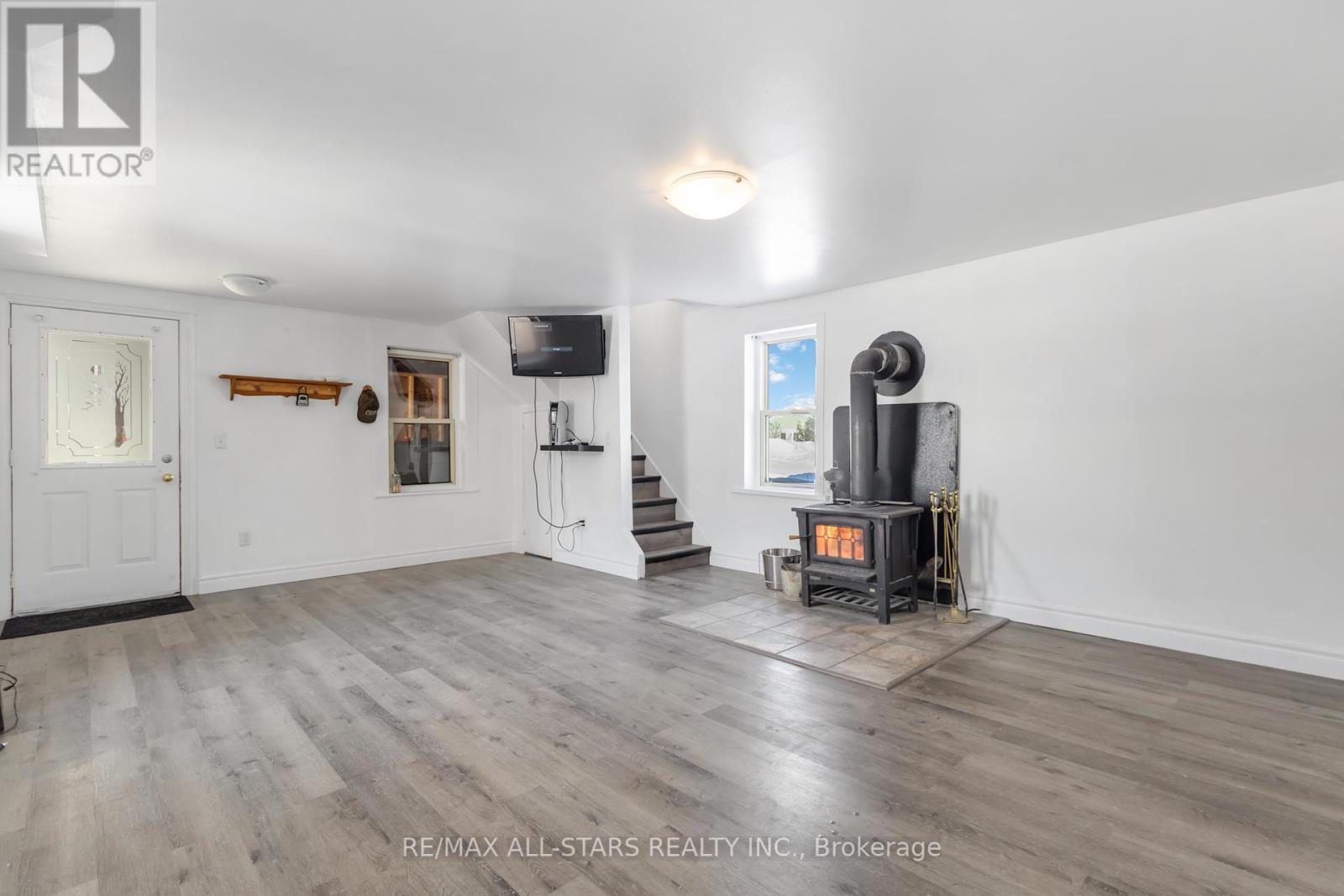 67 Murray Street, Kawartha Lakes, Ontario  K0M 1N0 - Photo 8 - X12352769