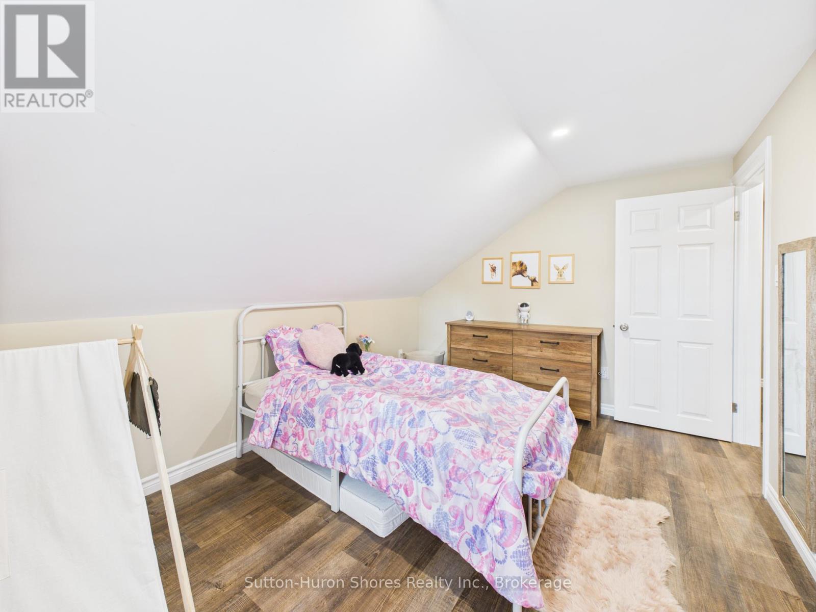 24 Market Street, Arran-Elderslie, Ontario N0H 2N0 - Photo 19 - X12352772