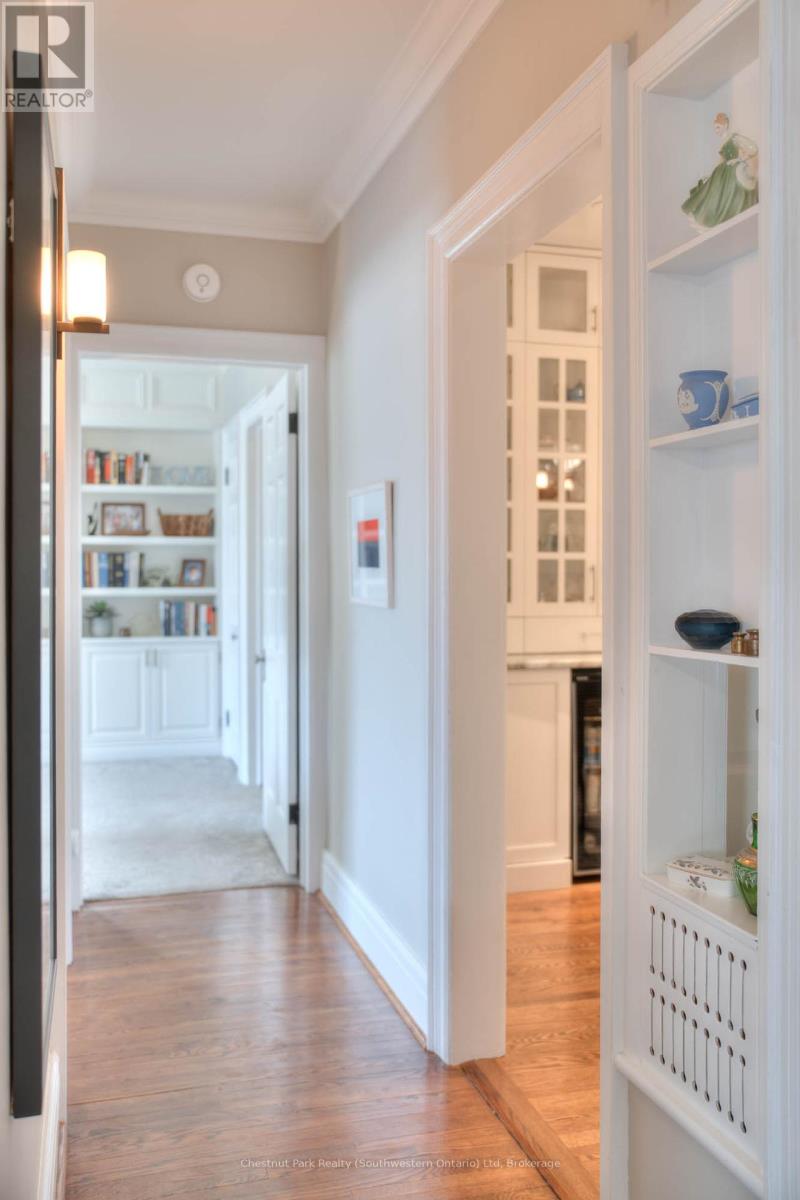 26 Lemon Street, Guelph, Ontario N1E 2G9 - Photo 23 - X12352787