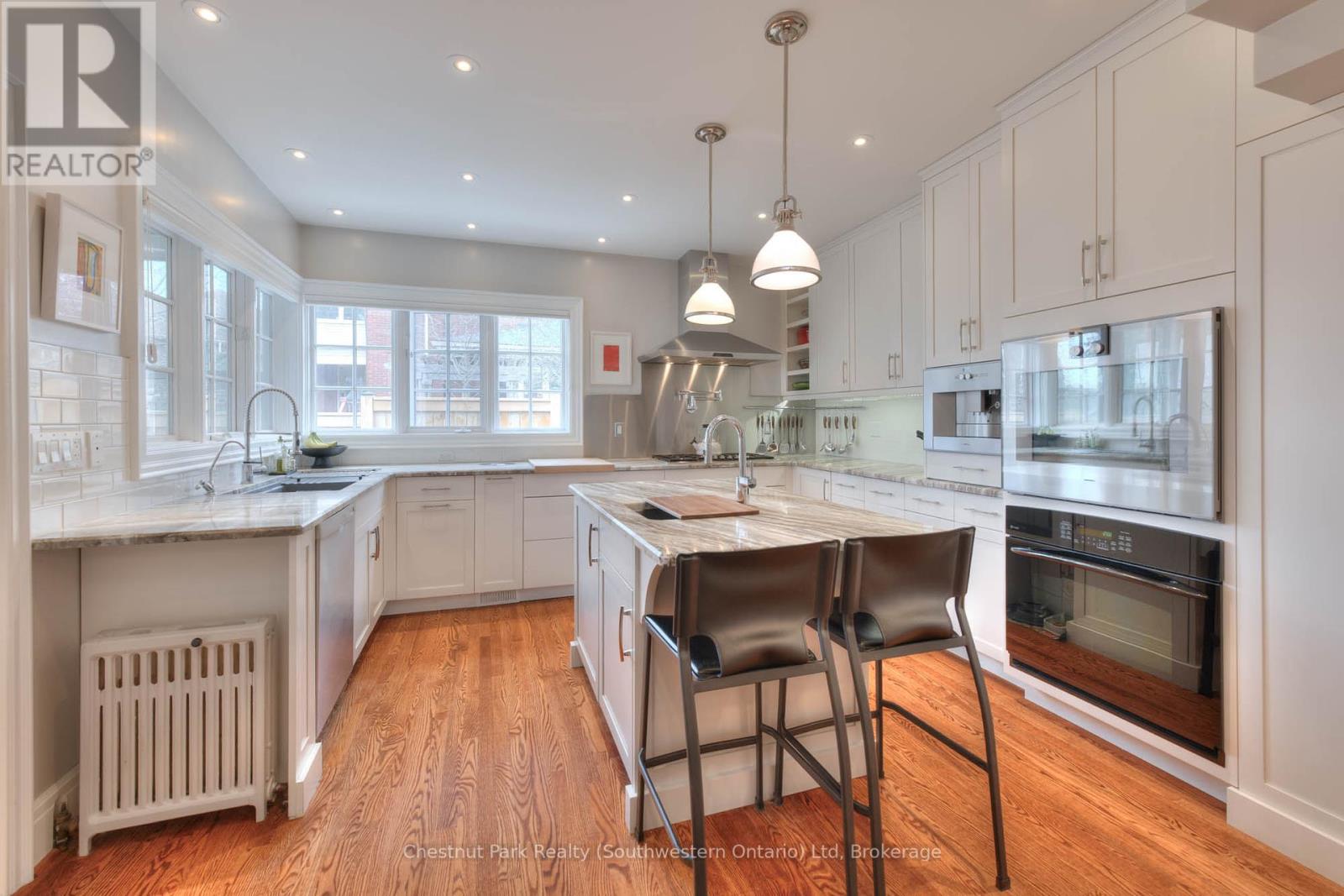 26 Lemon Street, Guelph, Ontario N1E 2G9 - Photo 31 - X12352787