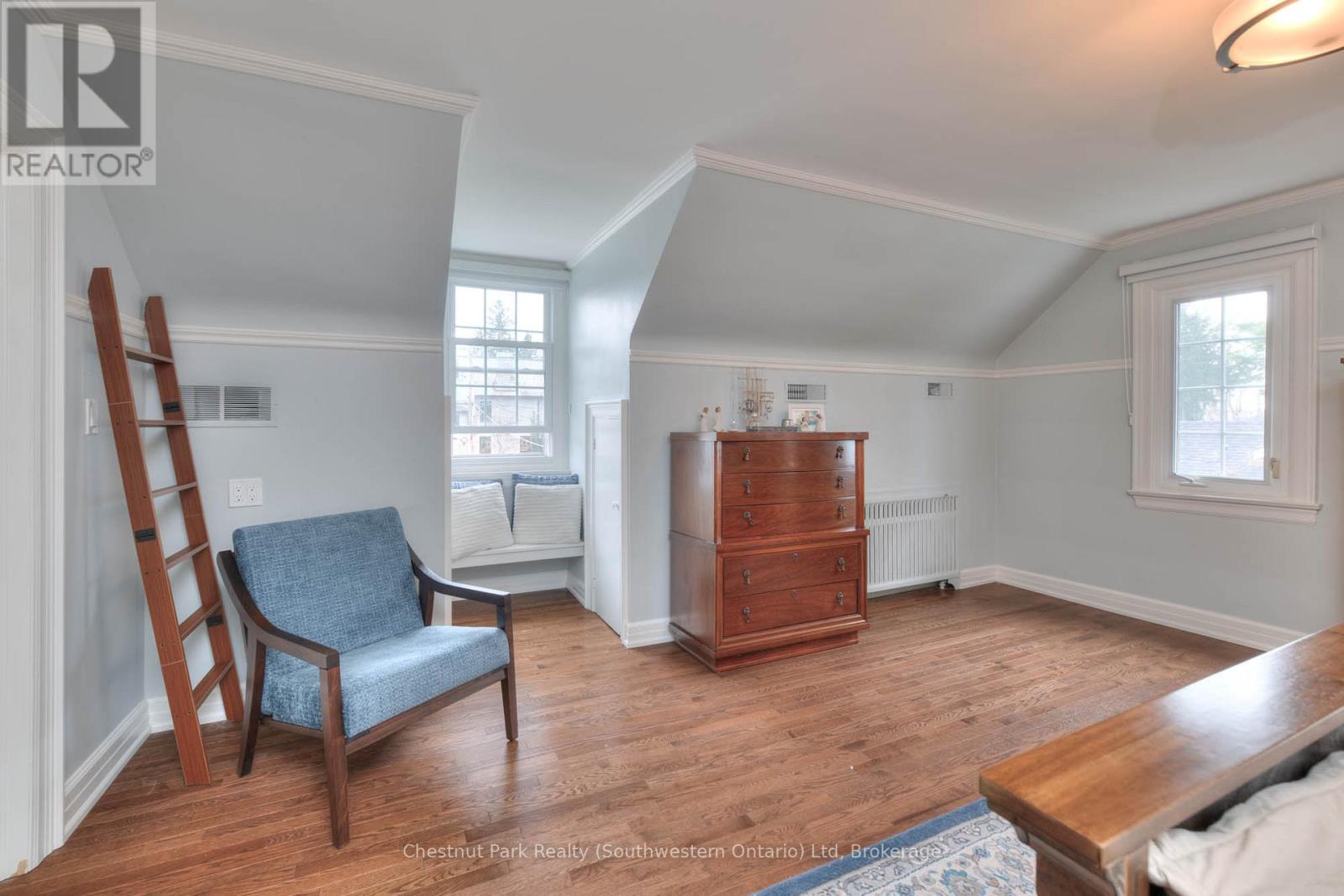 26 Lemon Street, Guelph, Ontario N1E 2G9 - Photo 37 - X12352787