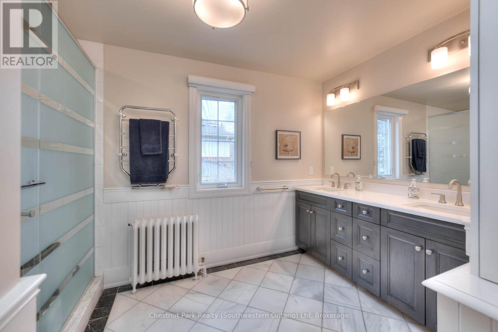 26 Lemon Street, Guelph, Ontario N1E 2G9 - Photo 38 - X12352787