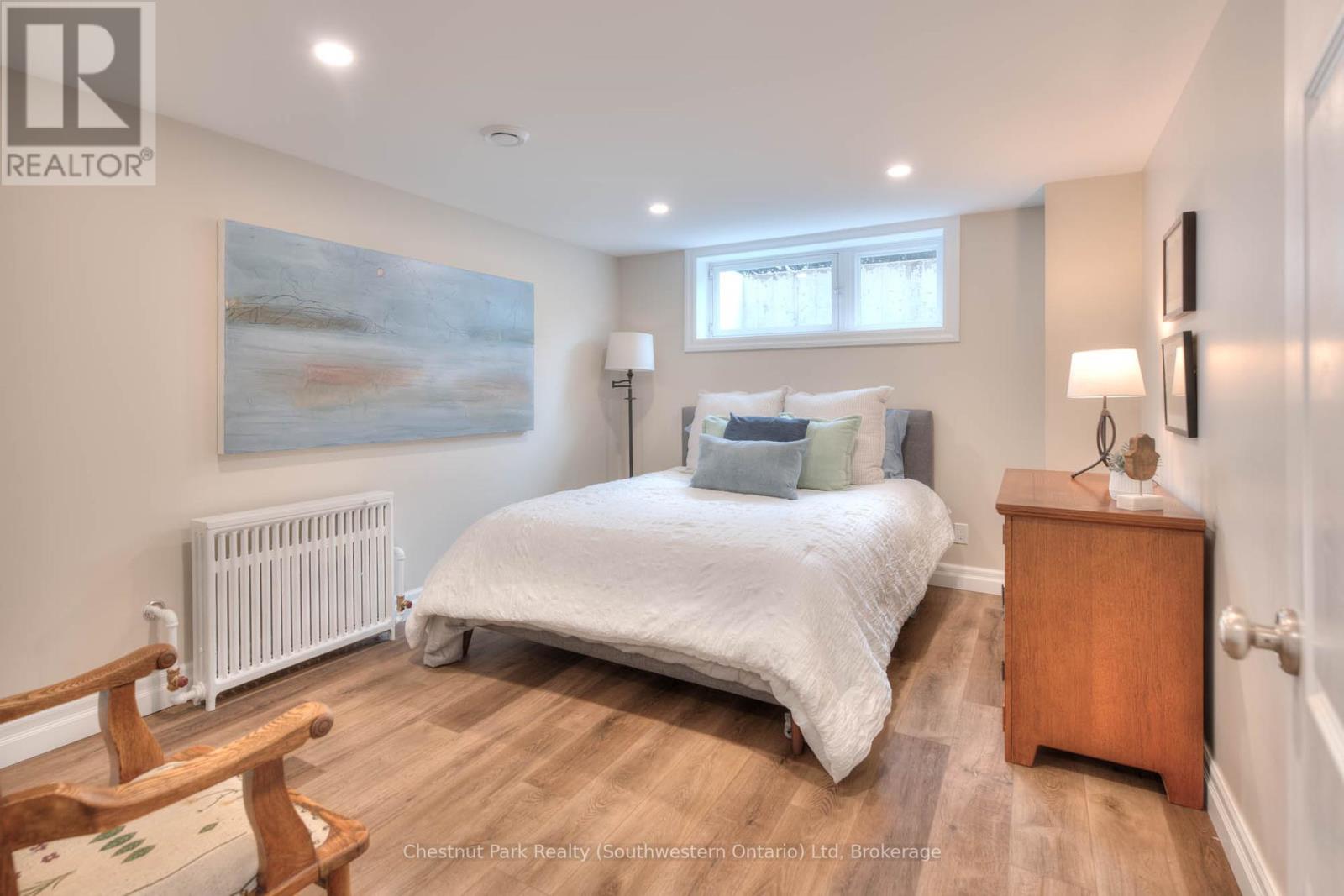 26 Lemon Street, Guelph, Ontario N1E 2G9 - Photo 45 - X12352787